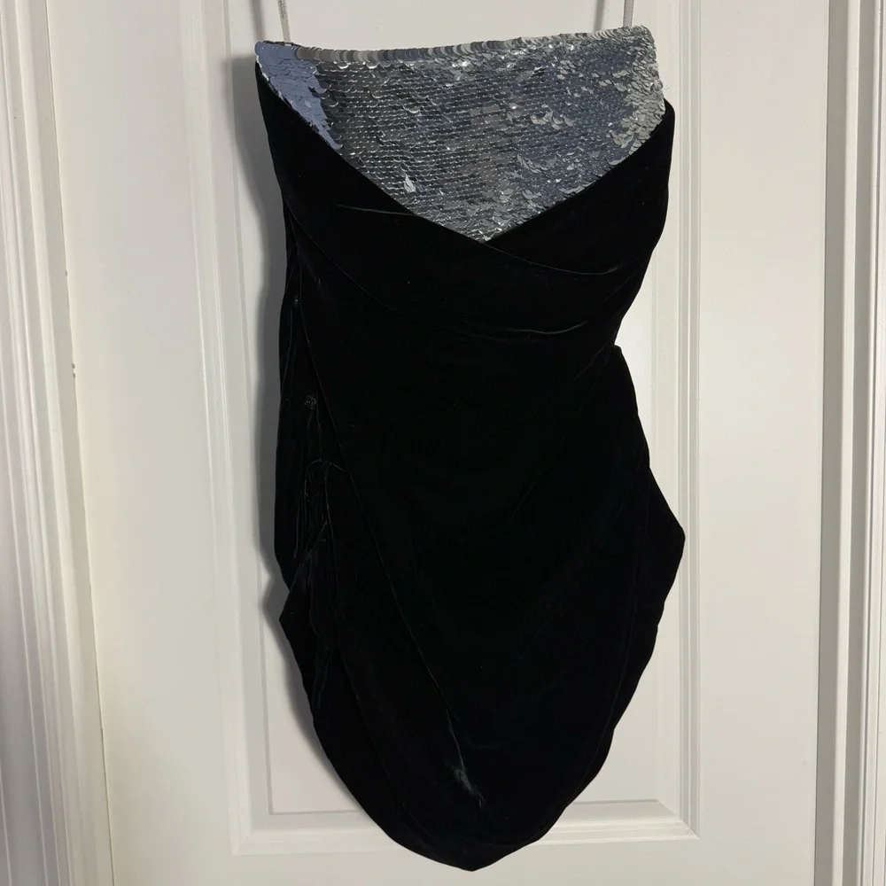 Oscar de la Renta black strapless draped velvet and sequin top / minidress - Picture 5 of 14